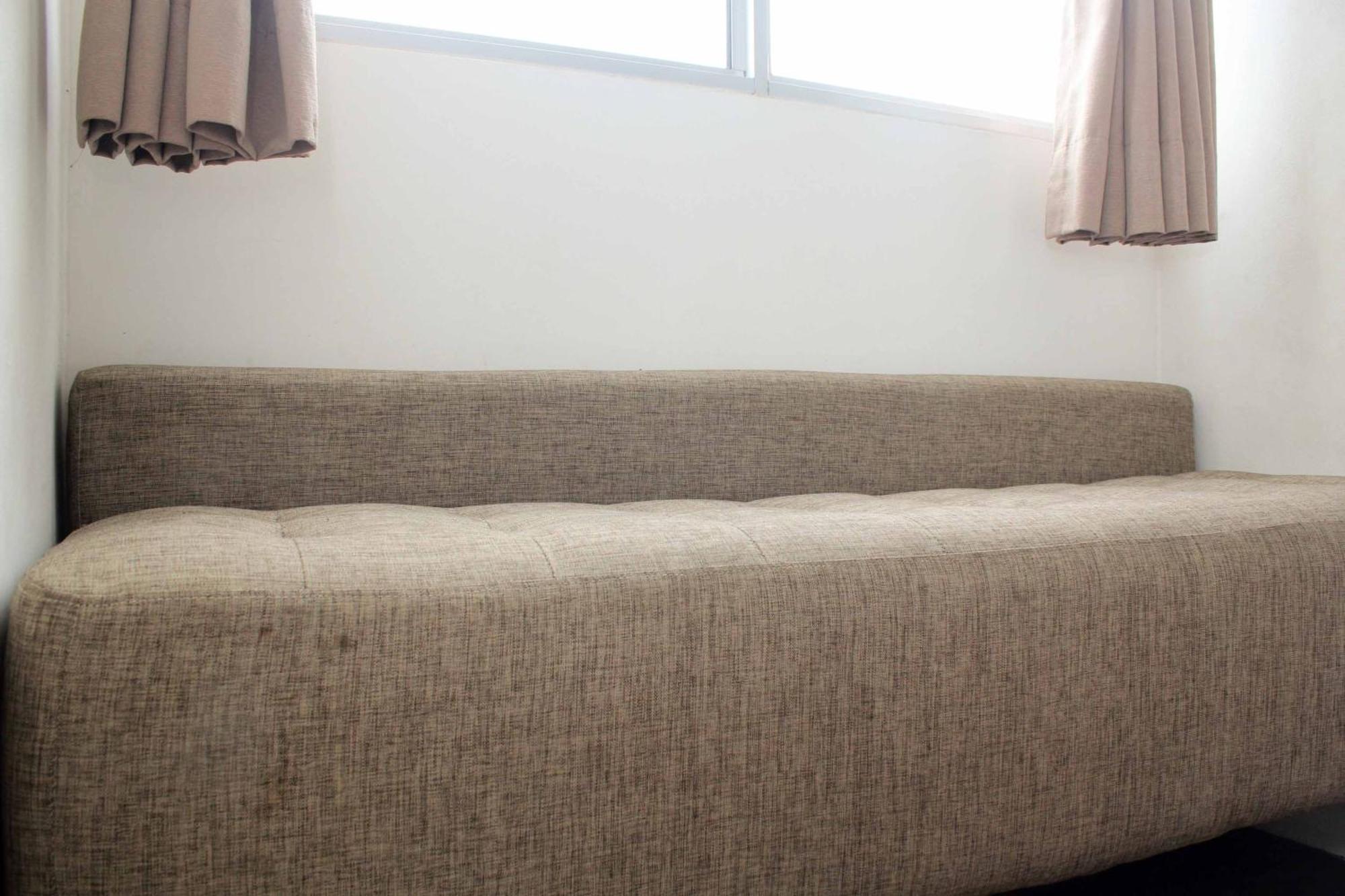 Apartemen Simple And Comfort At Riverview Jababeka By Travelio